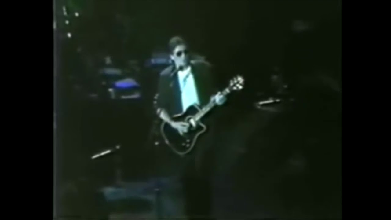 Roger Waters Radio K A O S.  Live In Quebec. 1987 Full
