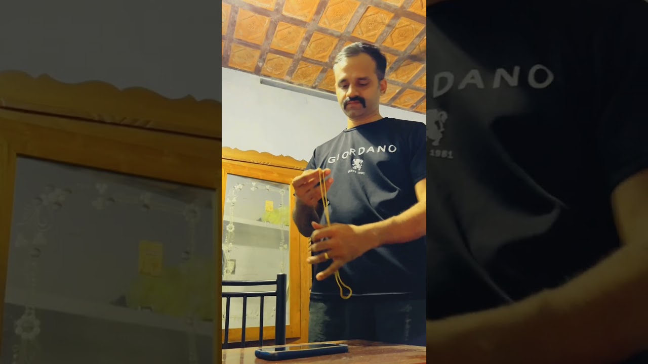 ചിലത് സ്വന്തമാക്കുന്നതിന് മുൻപേ ഓർക്കുക...അത് ചിലർക്ക് ജീവനേക്കാൾ വലുതാണെന്ന്......