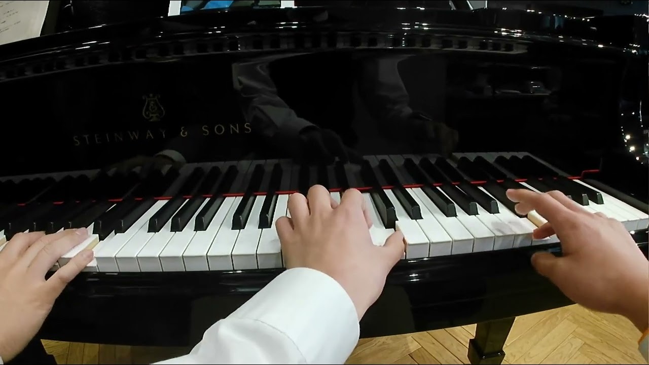 読まない五線譜、聞こえる心音【ハートフルピアノコンサート】中３男子の即興演奏