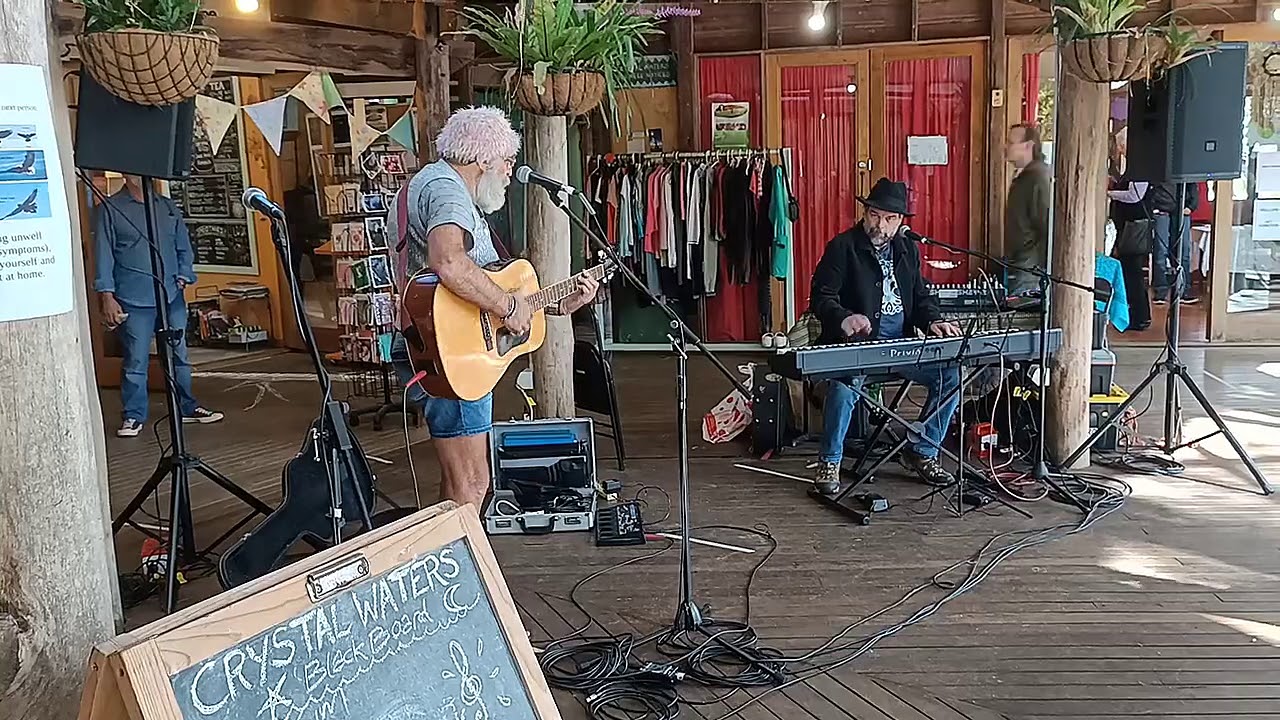 Chrystal Waters Cafe
