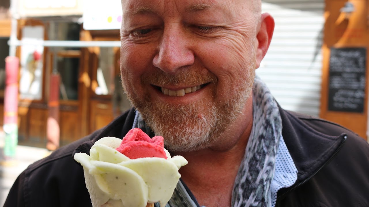 Reviewing the Top 10 Best Ice Cream Shops in Paris