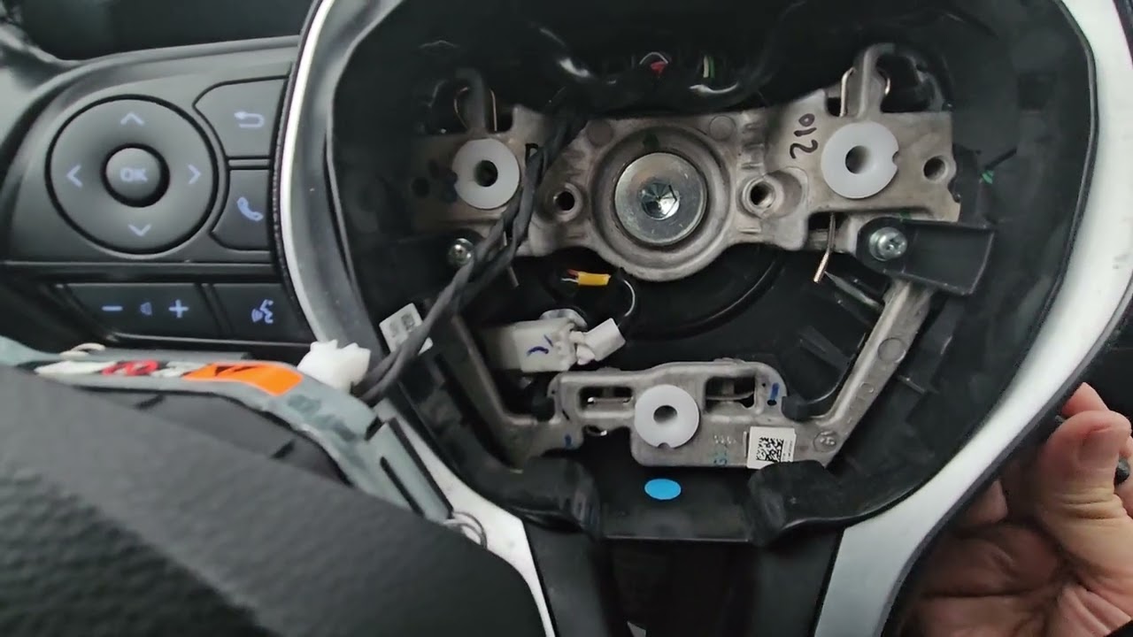 How to open the steering wheel/Air bag of Toyota corolla 2020.