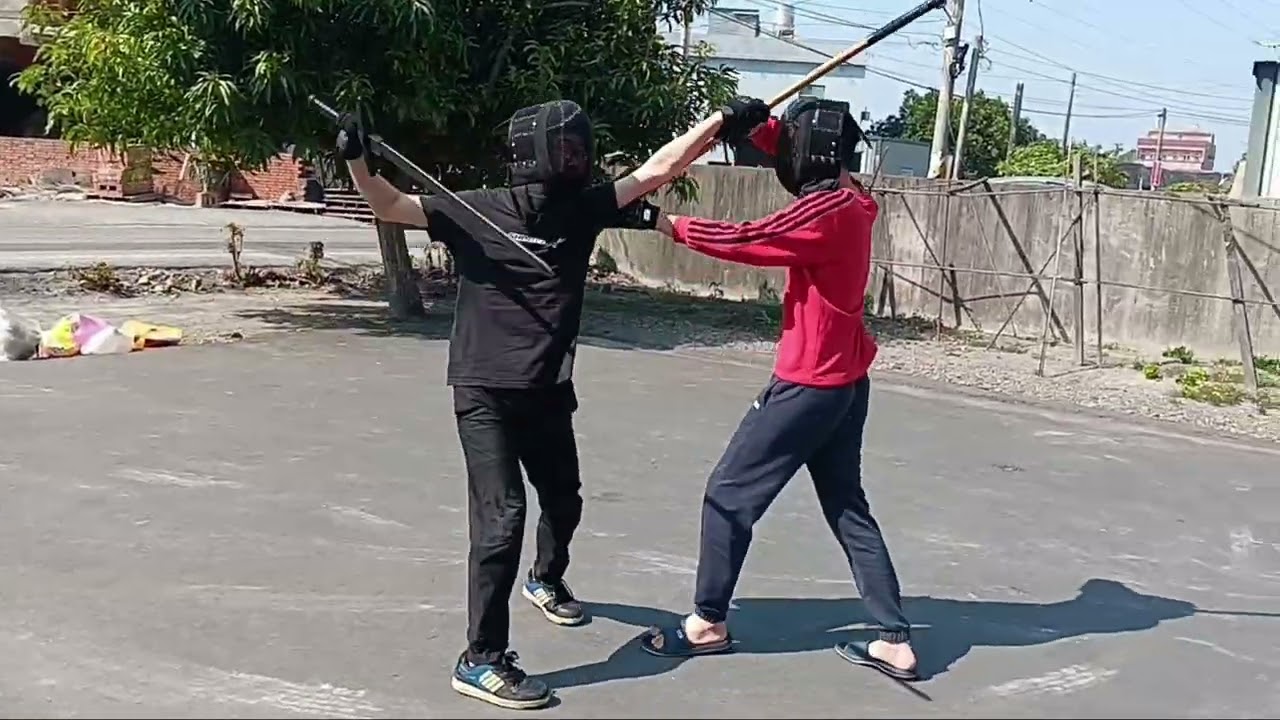 手半劍和槍初次對打練習