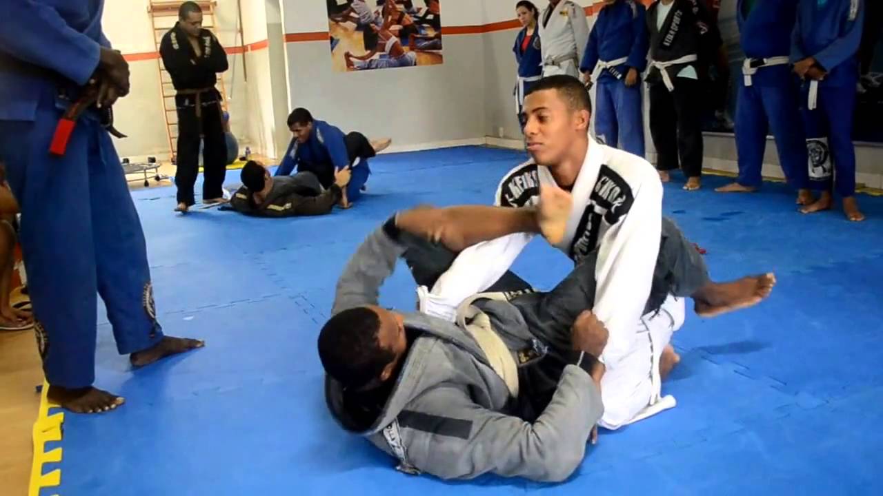 Equipe Hunter Jiu Jitsu Exame de faixa(Azul)