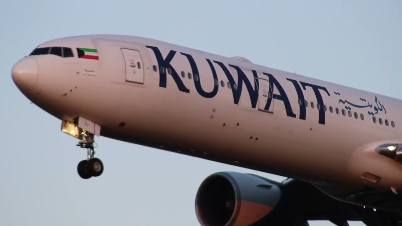 29 minutes of calming plane spotting at London city, Faro, London Heathrow & Bournemouth airport