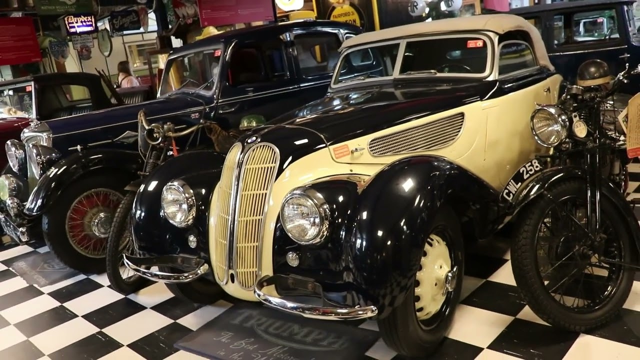 Cotswold Motoring Museum / One of the Best British Car and toy museum !