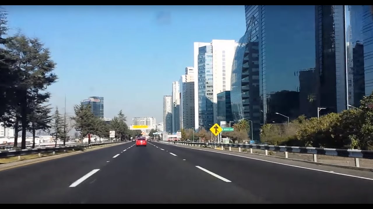 Driving into Mexico City from Santa Fe