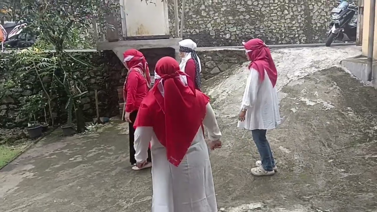 Momen memeriahkan Agustus an Tumle