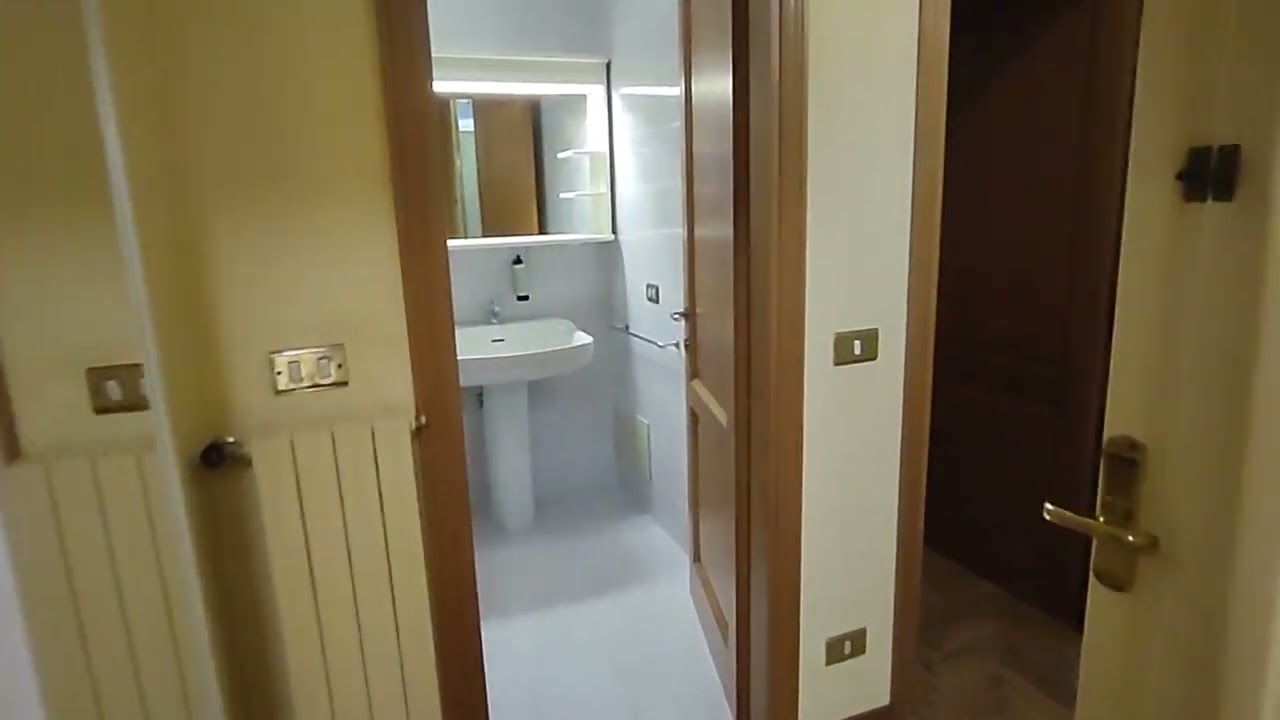 Firenze centro storico via Panzani quadrilocale ristrutturato con ascensore @immobiliaremerciai4467 
