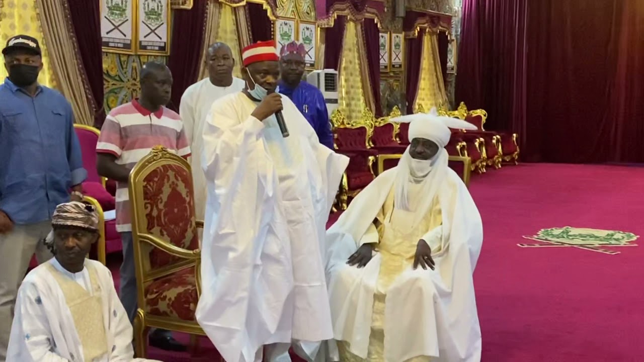Kwankwaso ya kaiwa Sarkin Kano Alh. Aminu Ado Ziyarar Gaisuwar Mutuwa, Bisa Rasuwar Mahaifiyarsa