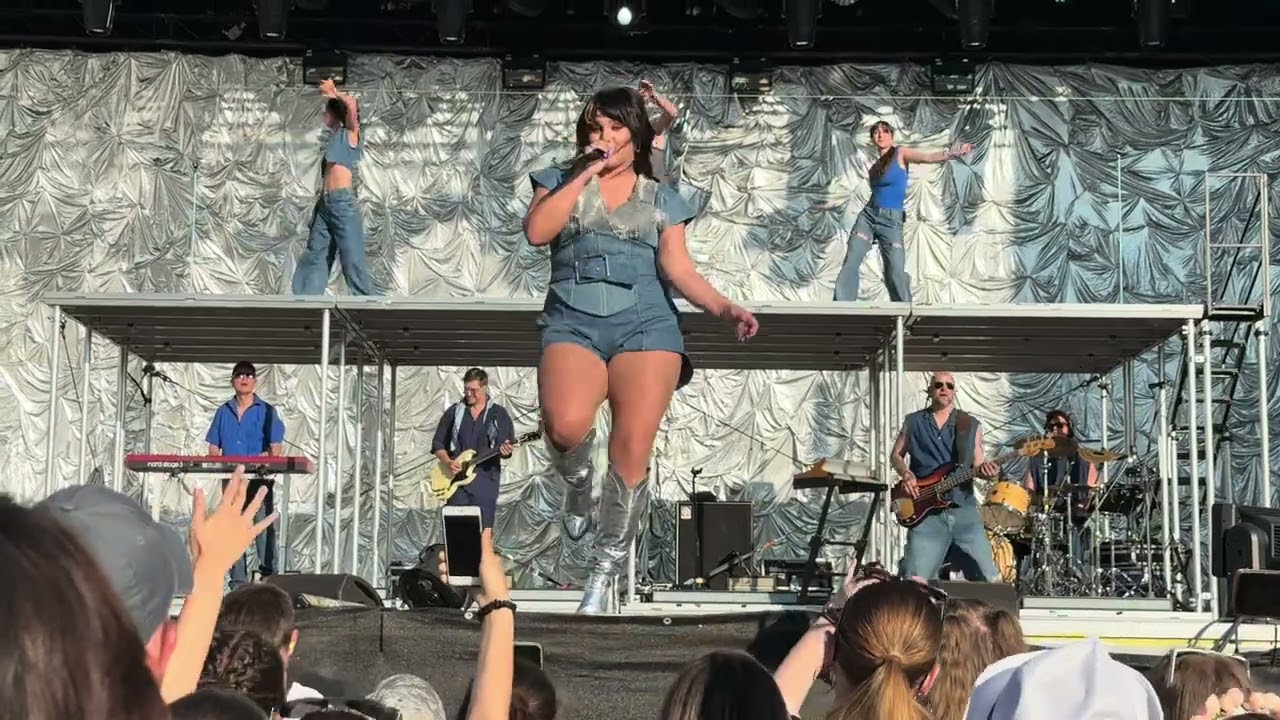 Ewa Farna - Boží mlejny melou (Frýdek-Místek, FM CITY FEST 2025, 28.06.2025)