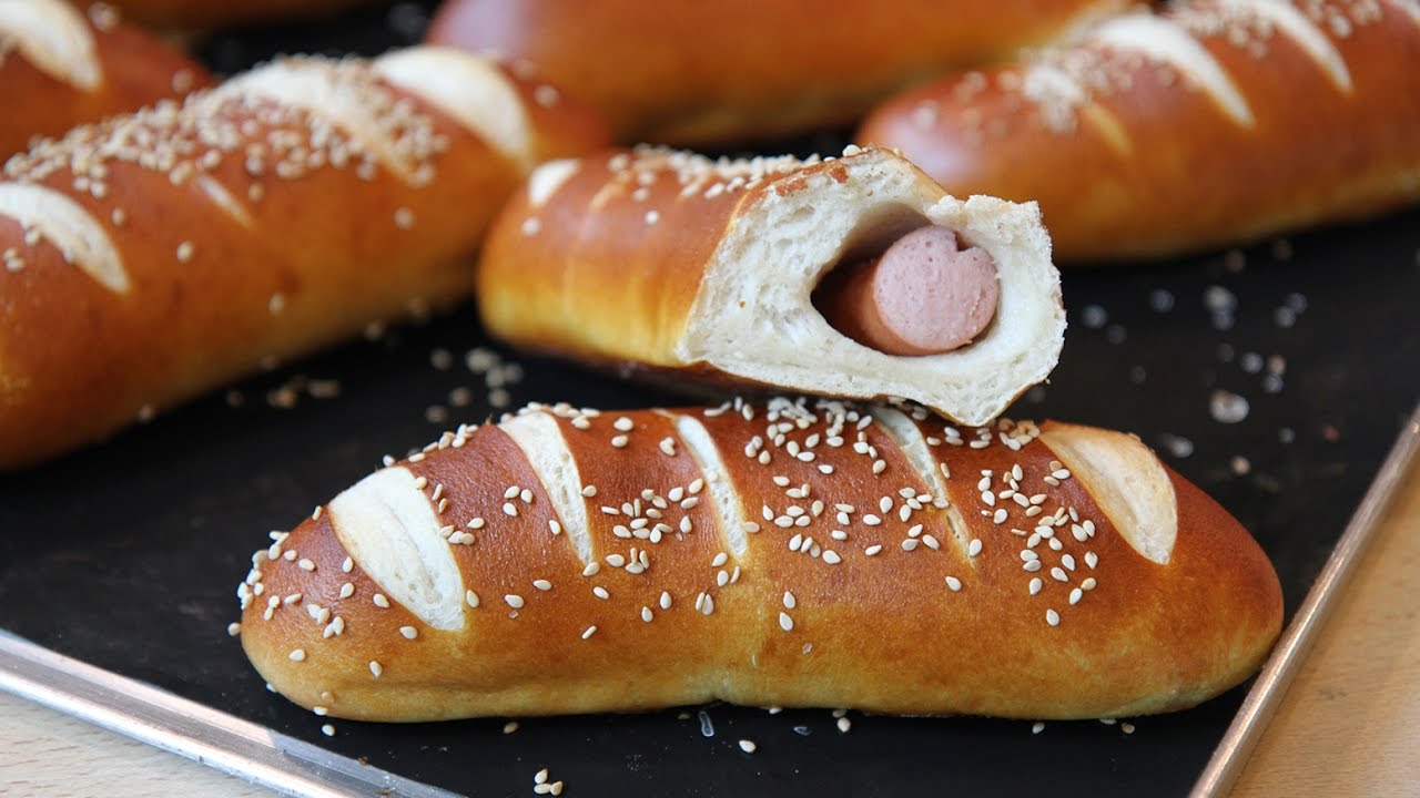 Wienerle im Brezelteig