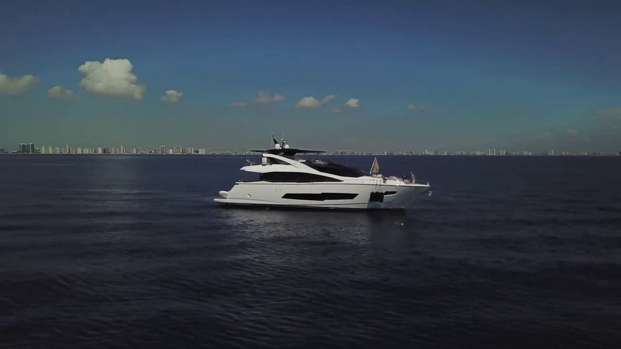 26.14m (86ft) I  DOLCE VITA  I  Sunseeker  I  For charter