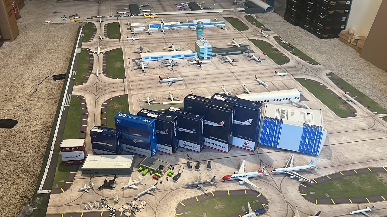 Layover Layouts mats, Gemini Jets models, 3D Printed accessories, buildings and aircraft!