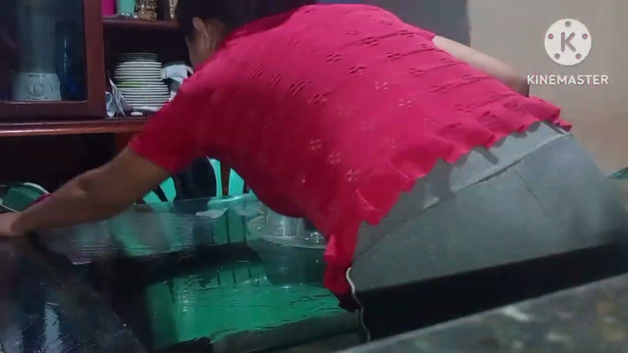 Vem comigo de rotina de limpeza na cosinha antes de preparar meu almoço 