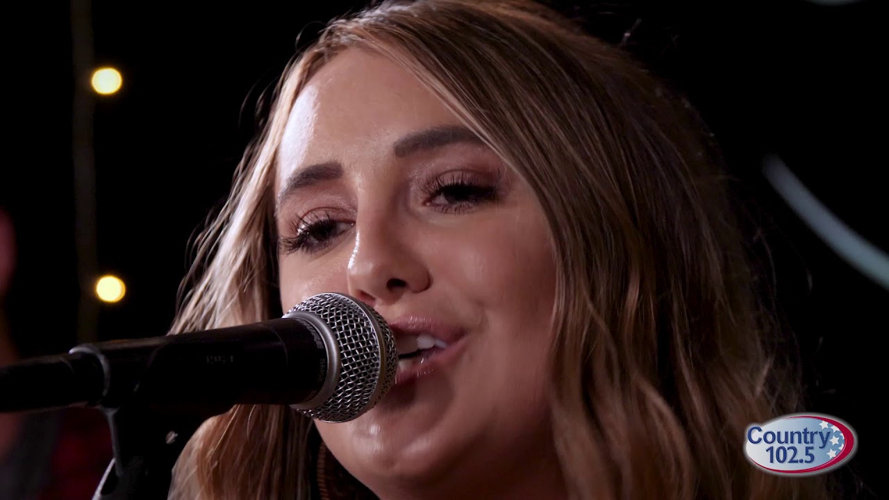 Studio 102.5:  Lainey Wilson - Dirty Looks
