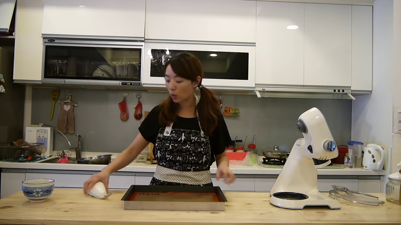 7788配方 法式蛋白霜 #馬卡龍 製作by蔡逃龜  (macaron making)
