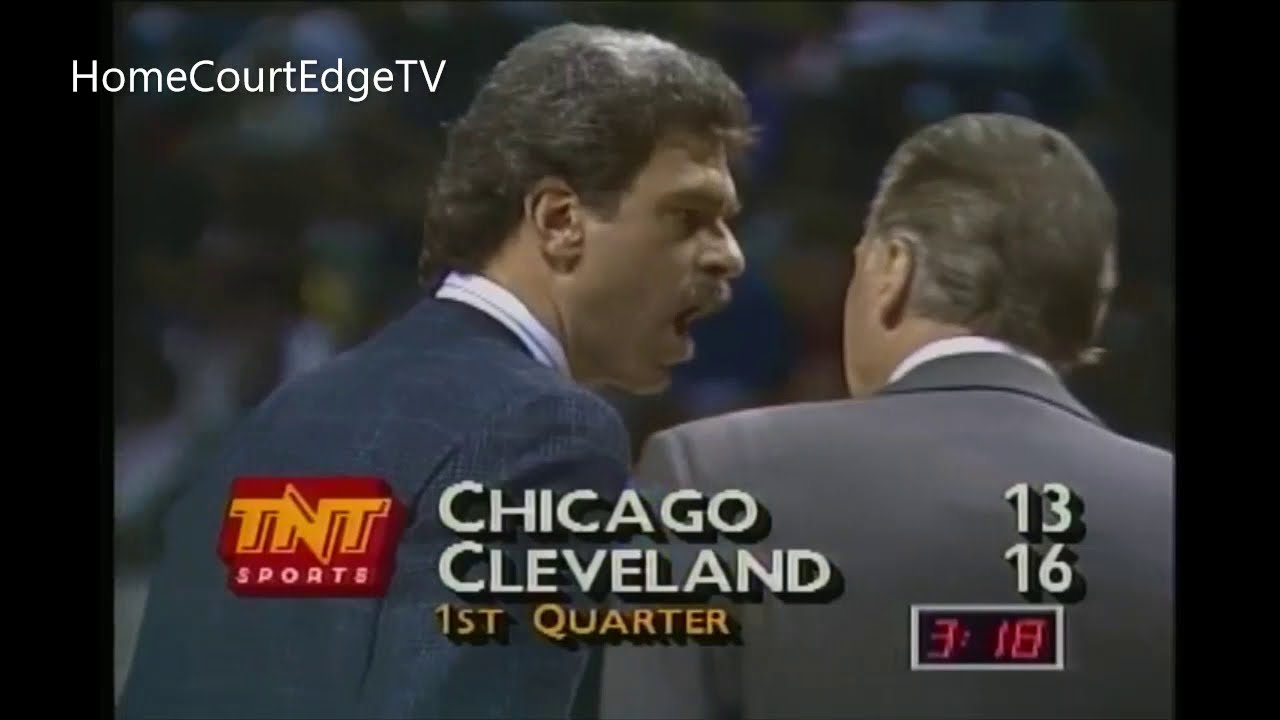 Chicago Bulls vs Cleveland Cavs 1990 (Jordan Career High 69 points)