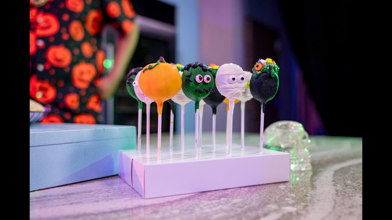 Your Hometown Cauldron | Halloween Cake Pops & Cookies from Baker Merra Fallins-Pryor