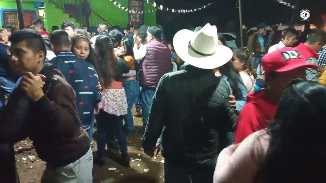 Grupo sombra del amor en Xochitepec, Zacapoaxtla, Pue.