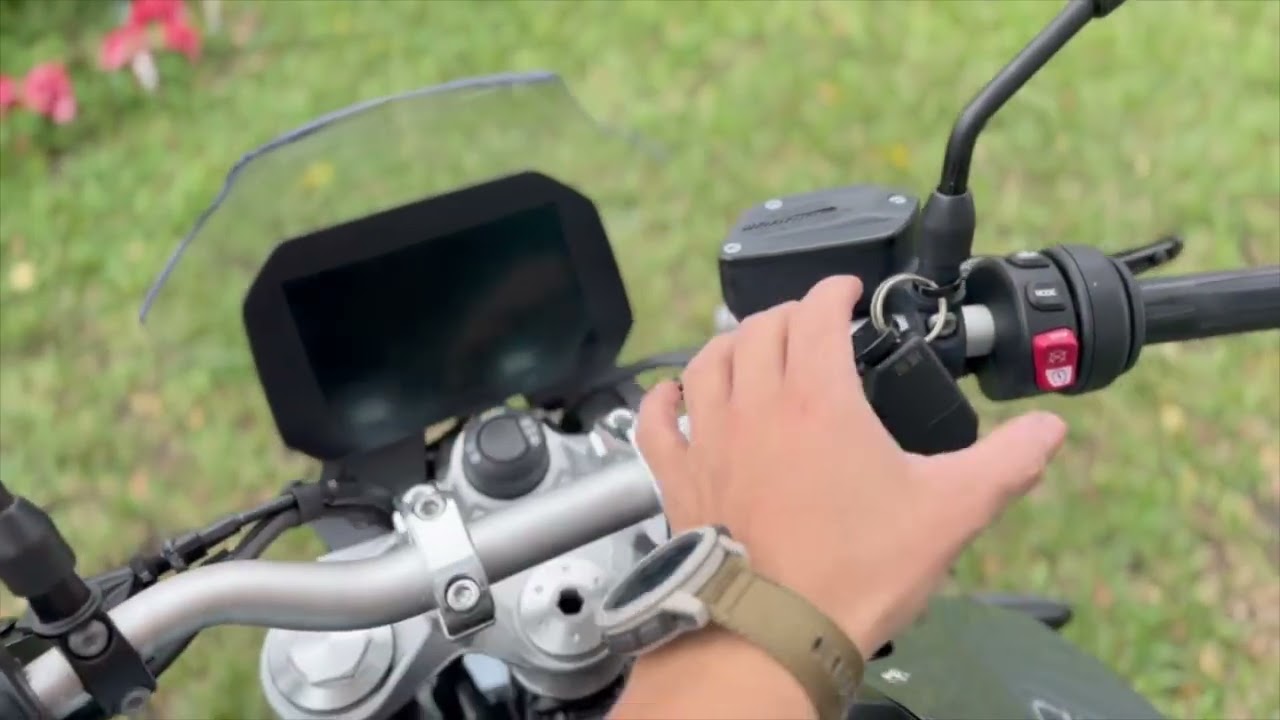 2023 BMW F 900 R WALK AROUND VIDEO!