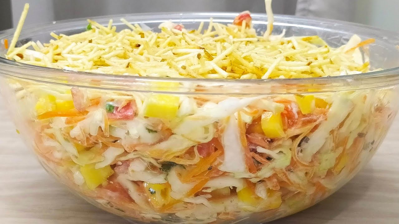 SALADA DE REPOLHO COM MANGA E UM MOLHO ESPECIAL | Priscila Sena