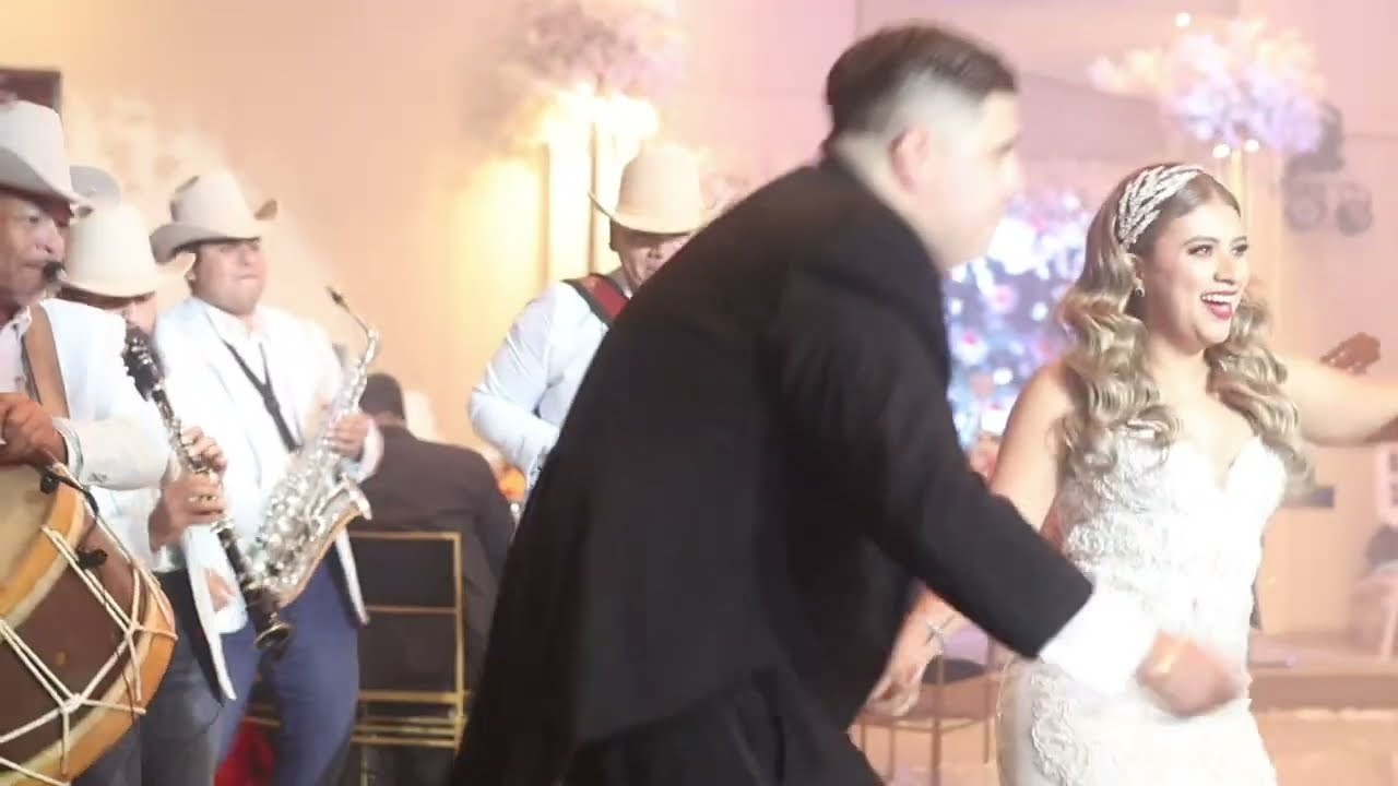 Conjunto Monarka - Entrada con los Novios (la reta huapanguera)