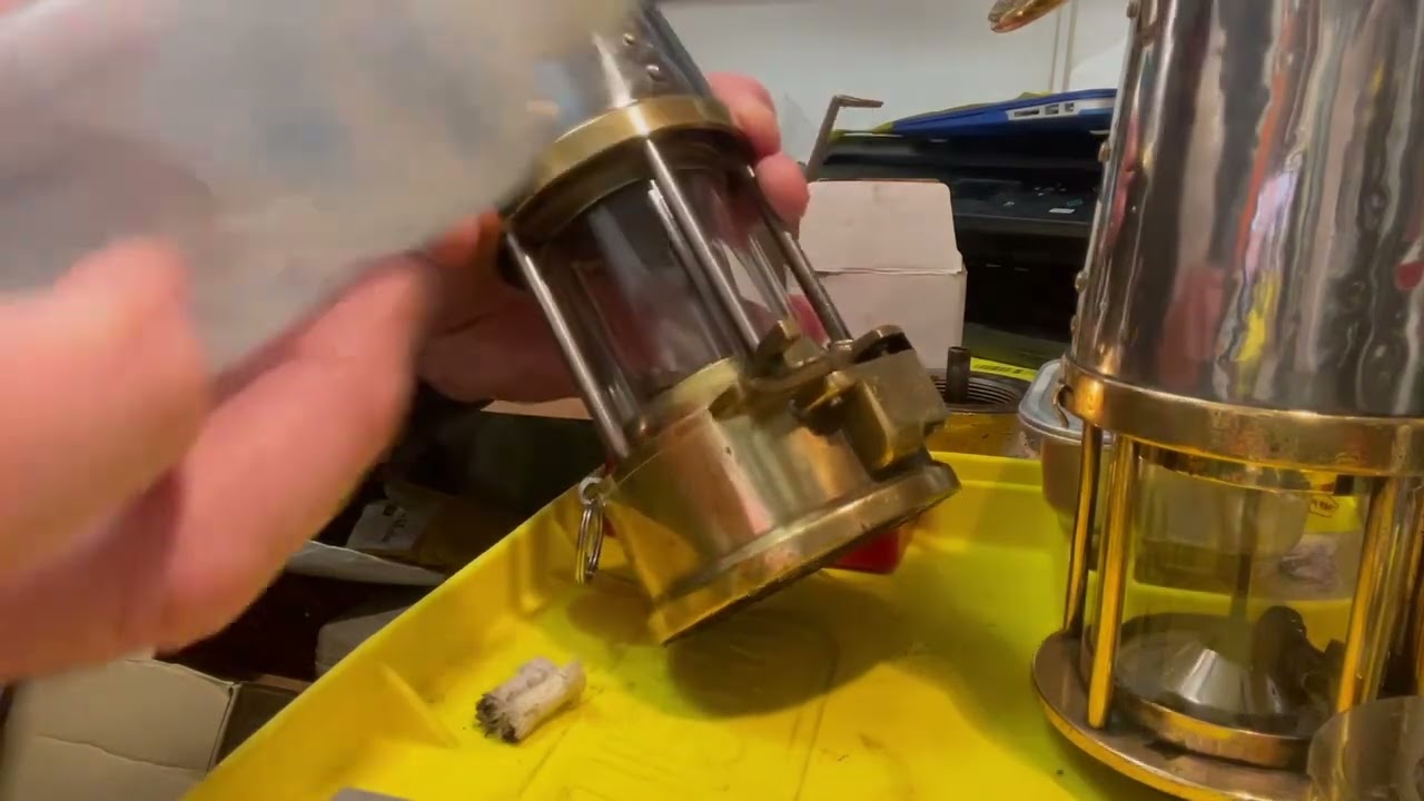 Filling up Eccles protector gr6s miners lamp