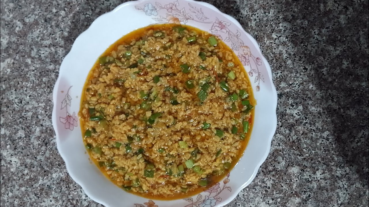 Hari Pyaz Moong Dal masala recipe |Dry sabzi | spring onion sabzi Moon Dal masala | hIna kitchen 