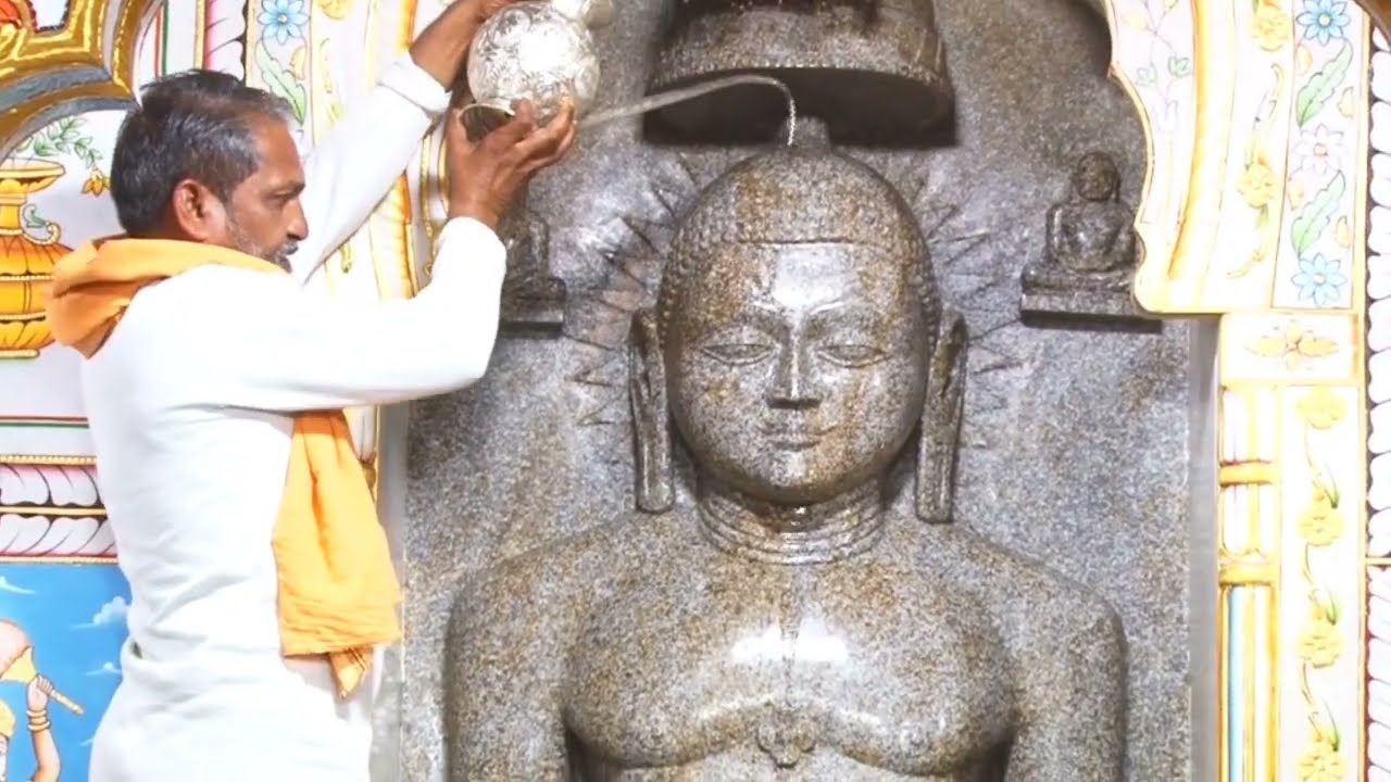 श्री 1008 चन्द्रप्रभु भगवान अभिषेक शांति धारा श्री दिगम्बर जैन सिद्ध क्षेत्र सोनागिर 20 जनवरी 2026