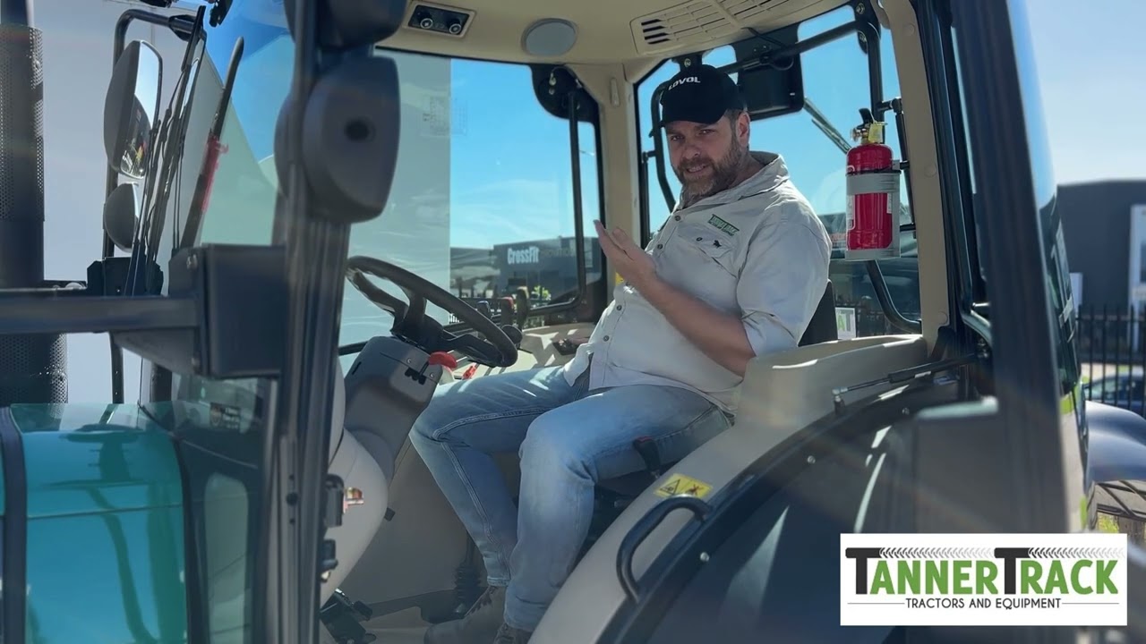 LOVOL P4110 110hp Power Shuttle Tractor - Controls - Tannertrack