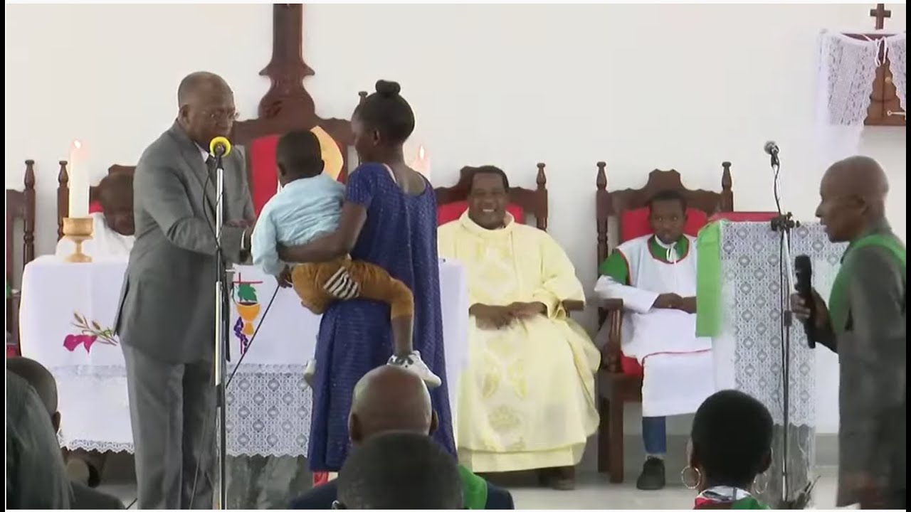 MTOTO MDOGO ACHANGIA, RAIS MAGUFULI ACHANGISHA PESA KANISANI ZA KUJENGEA MSIKITI