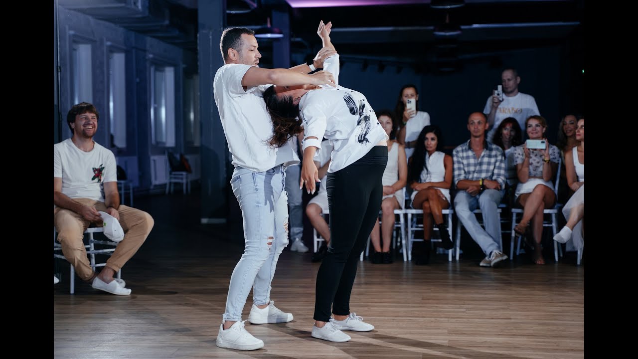 Alexandre Gustavo & Natasha Terekhina zouk demo Seu Direito@Zoukomore 2023