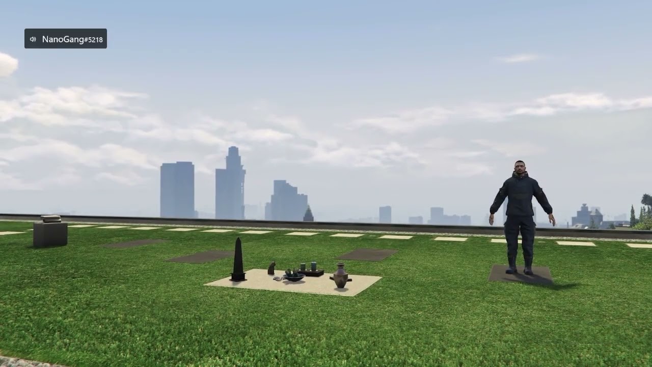 В GTA 5 Online баг с обувью в особняке (как получить любые спортивные штаны)