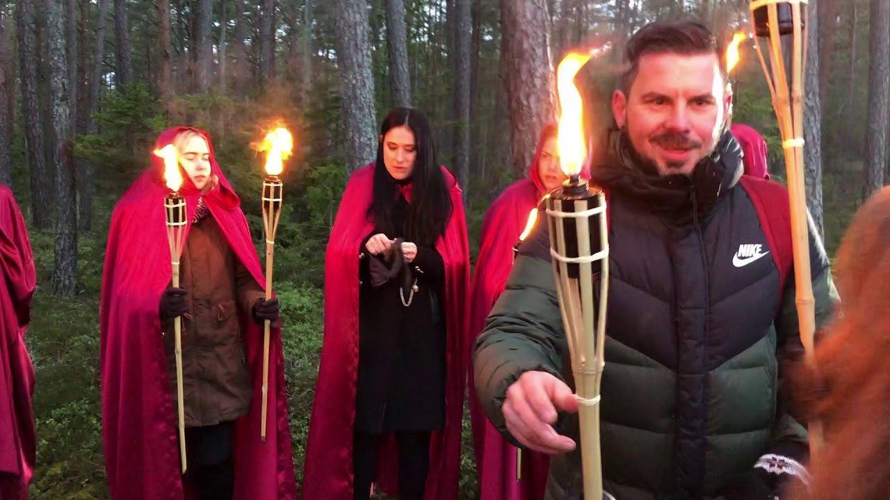 AIZKULISES | Dejo vientulību | Intars Busulis | Abonementa orķestris | GG Choir