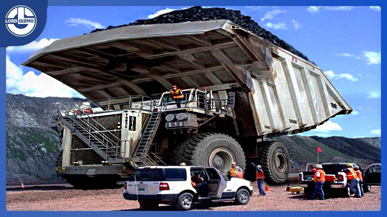 The World&rsquo;s Top 5 Biggest Mining Dump Trucks You've Got To See