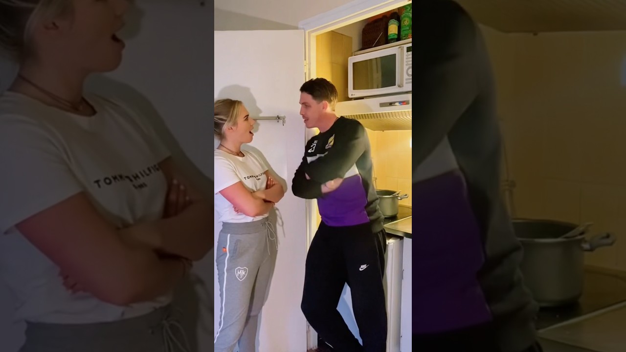 Quand elle pose une question pi&egrave;ge #funnyvideo #couplevideos #humournoir