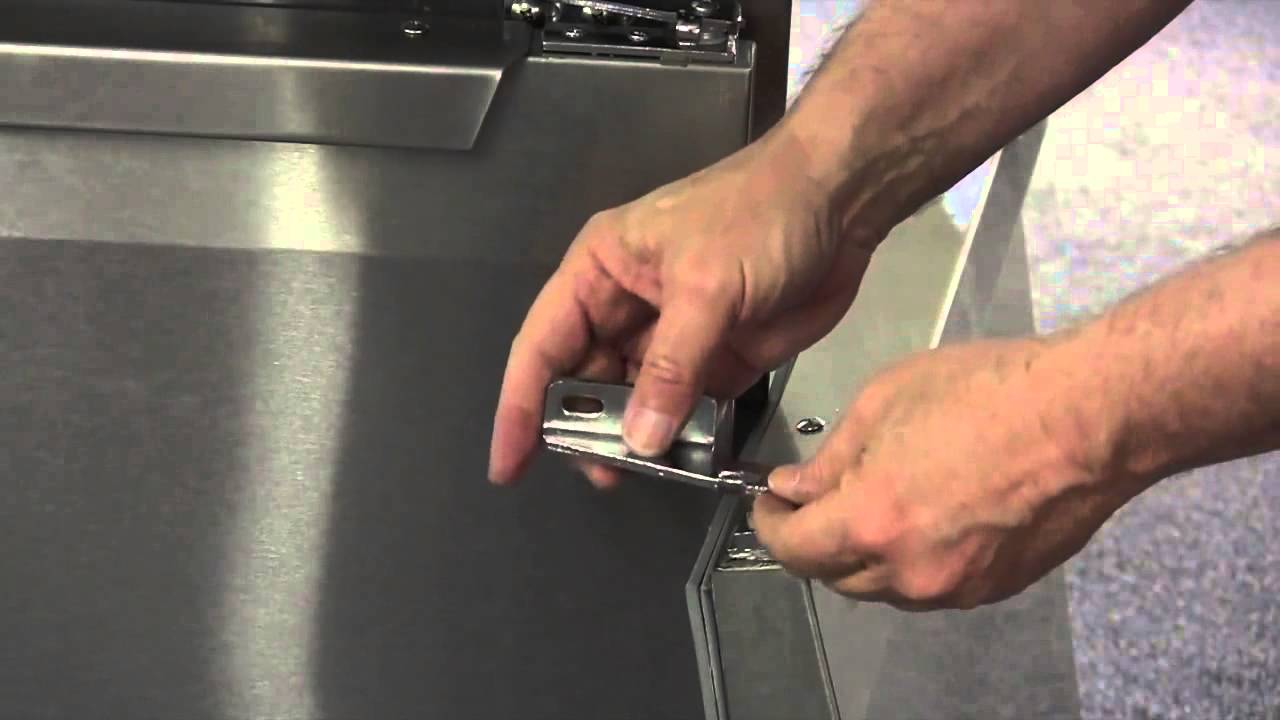 Reverse Hinging Installation