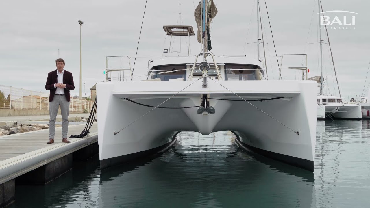 Bali Catspace Catamaran Tour and Highlights