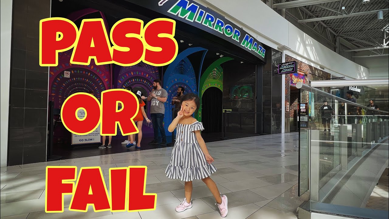 AMAZING MIRROR MAZE AT MALL OF AMERICA