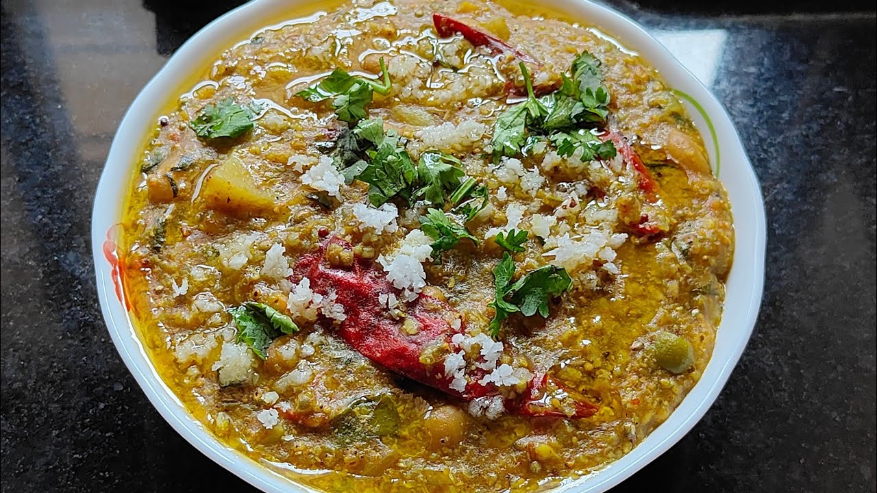 बाजरी आणि मेथीची पौष्टिक स्वादिष्ट मसाला खिचडी | Delicious Nutritious Bajra Methi Khichdi 