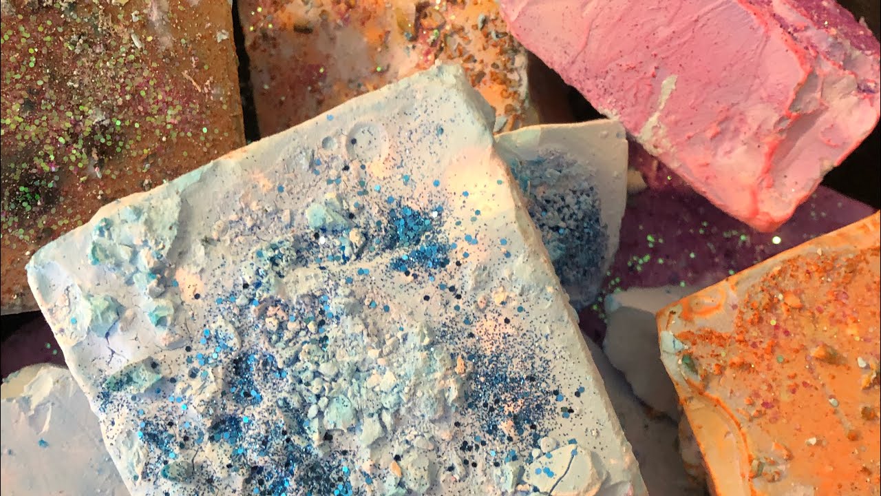 Dyed Ader Gym Chalk | 8 Block Crush