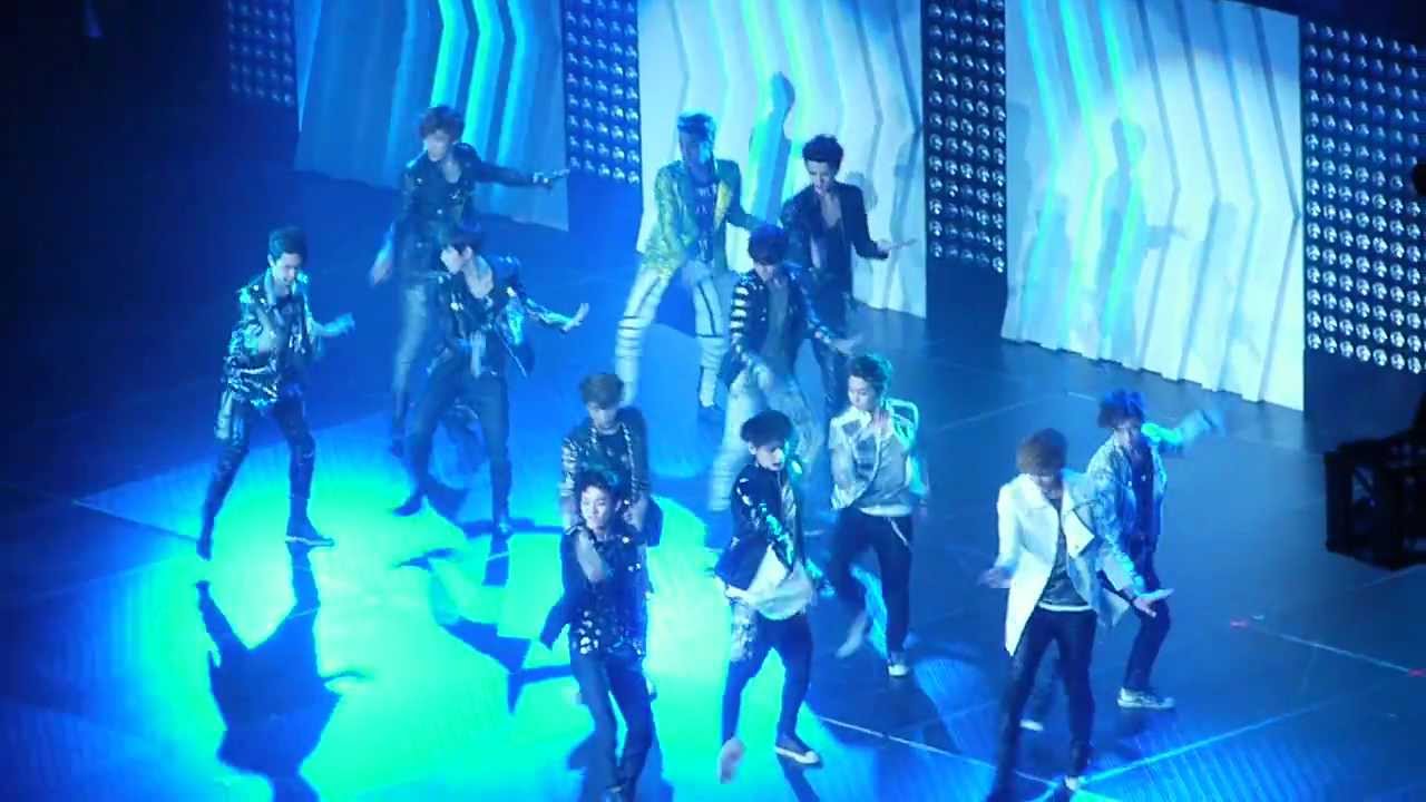 EXO HISTORY at SM Town in LA