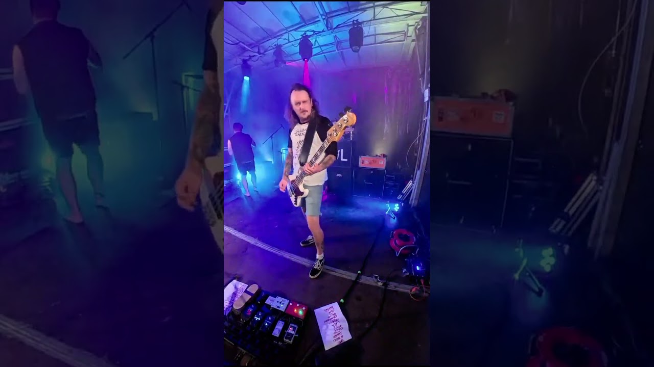 &Oslash;L - Ferie I Et Glass (full video)