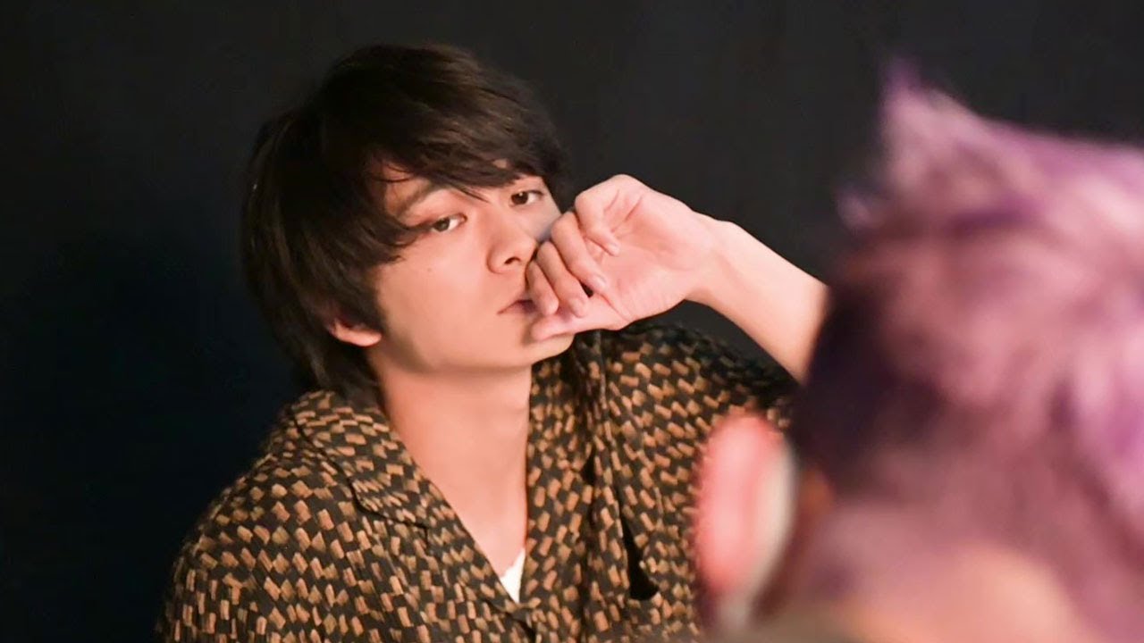 北村匠海「同世代が面白い。次は僕らの番です」CREA2022年冬号メイキングムービー