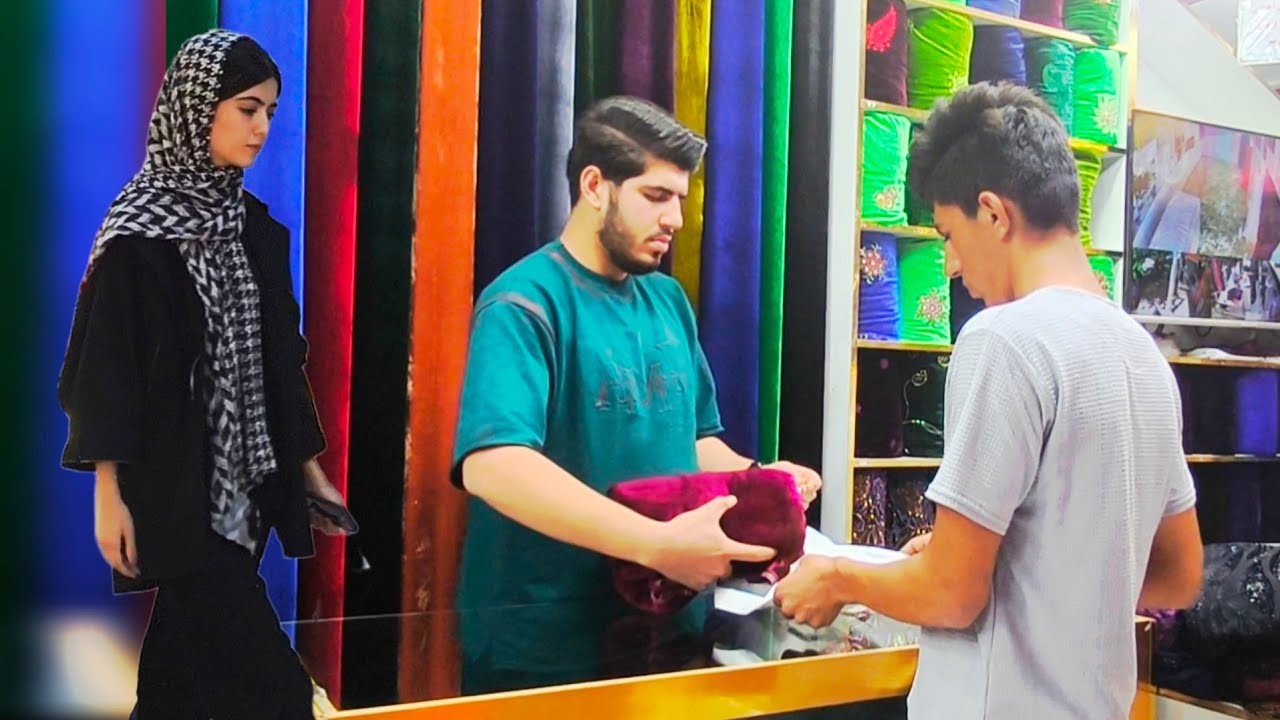 A path to each other's hearts: Milad and Najmeh's romantic shopping in the heart of the city