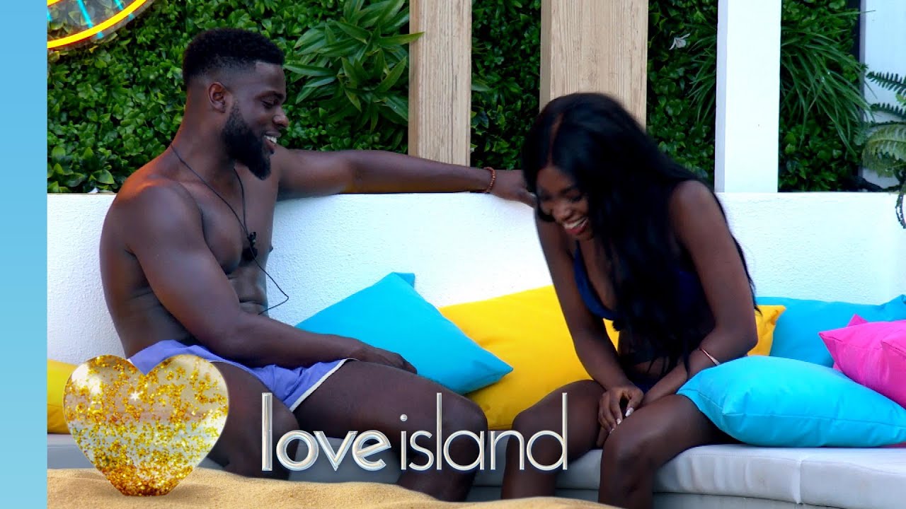 Things start to sizzle between Mike and Leanne | Love Island Series 6