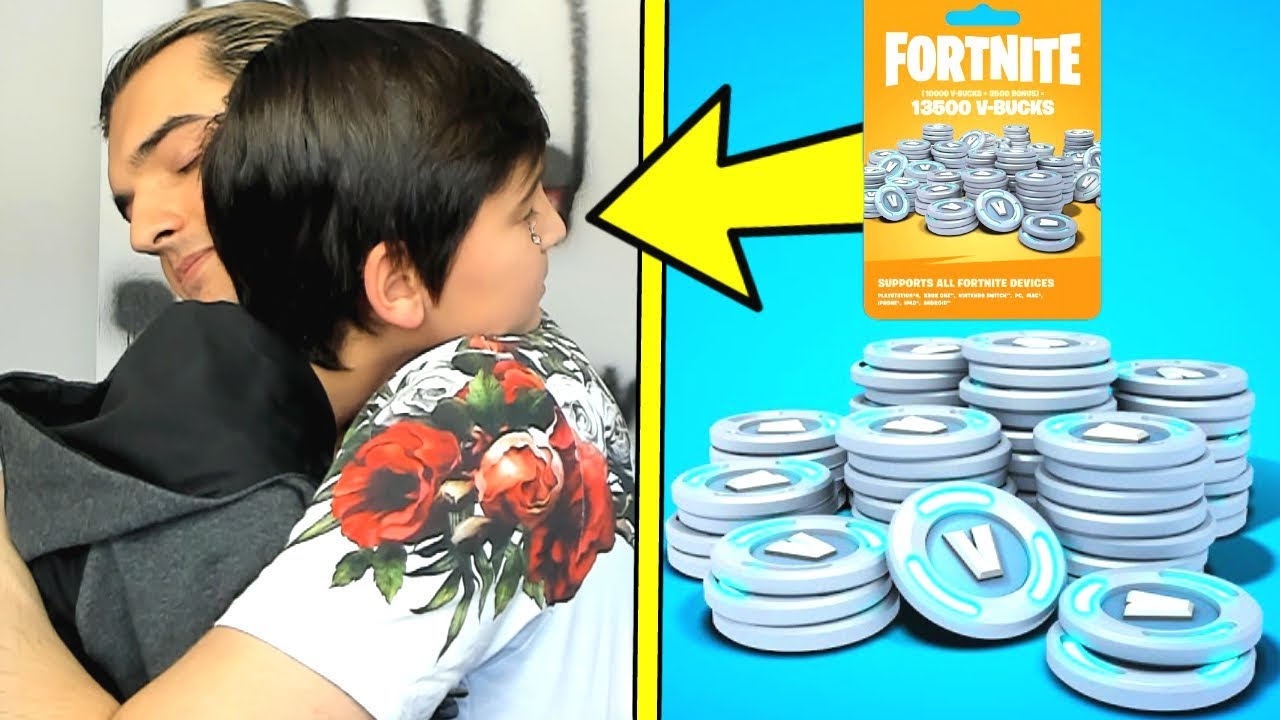 broertje huilt nadat ik hem verras met €100 v-bucks & alles koop...