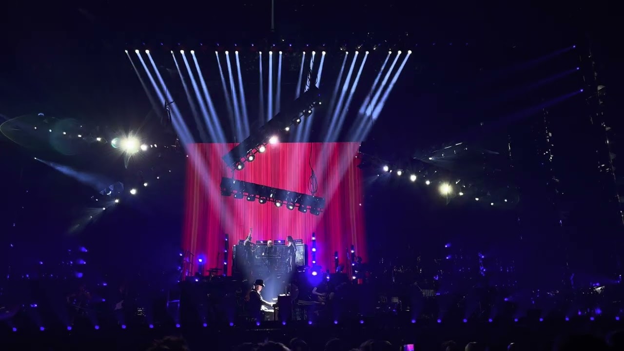 Interstellar Suite (Day One, Cornfield Chase) - Hans Zimmer Live Madrid 4K