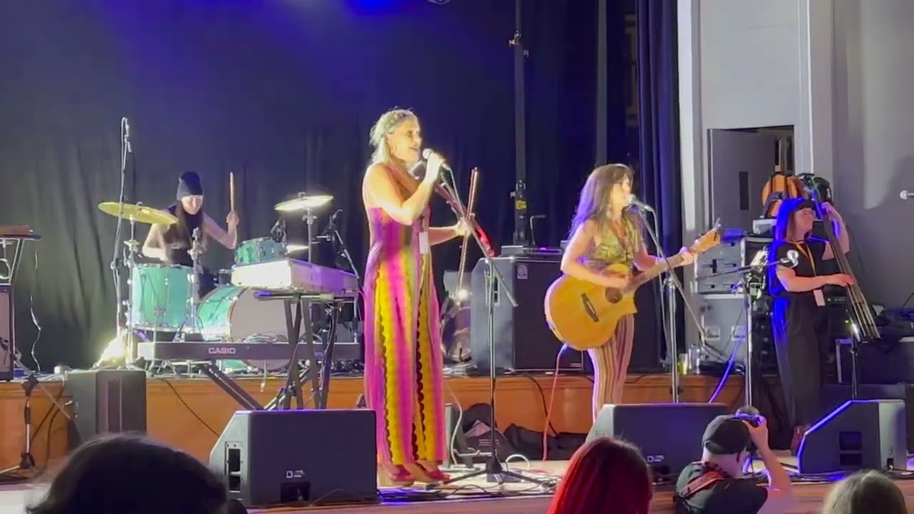 ‘The Laurettes - Home Bird’ @ 01475 Festival